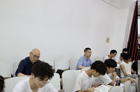 说明: 110毛概 大场景2,说明: 306思修 中景 说明: 110毛概 大场景2,说明: 306思修 中景